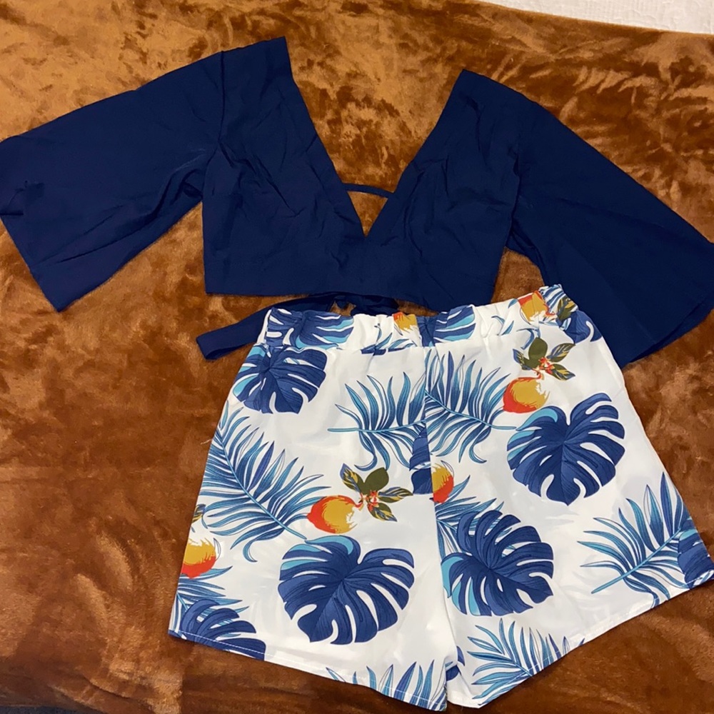 Shein Hawaiian 2 piece set.